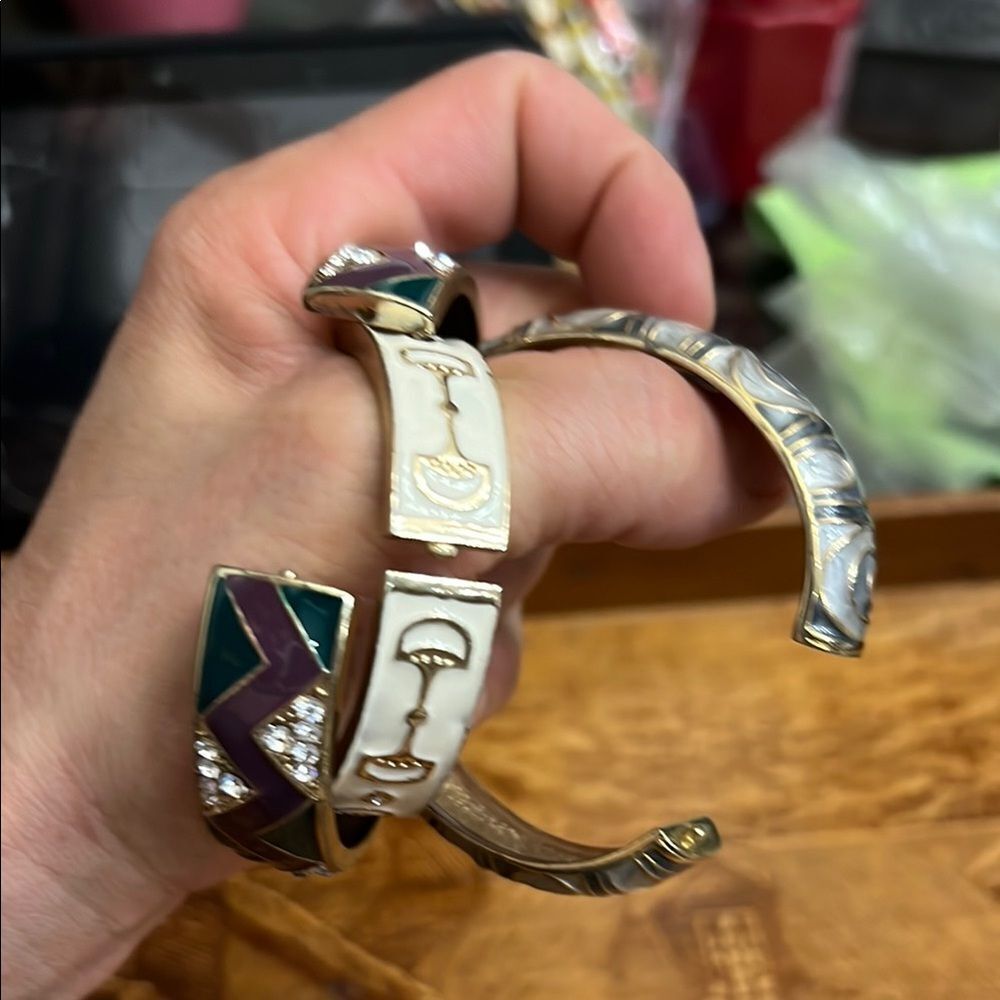 Elegant Multicolor Bangle Set - Picture 7 of 13